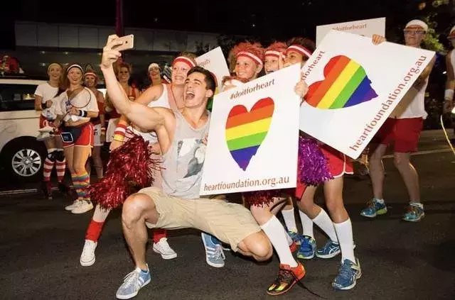 通过手机号找对方blued？